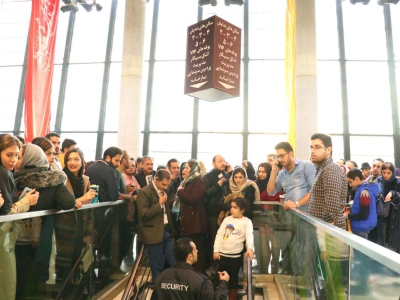 حضور هنرمندان و چهره‌ها در باغ کتاب