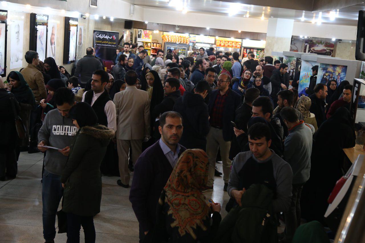 ۱۴ سانس فوق‌العاده برای ۸ فیلم در روز هشتم