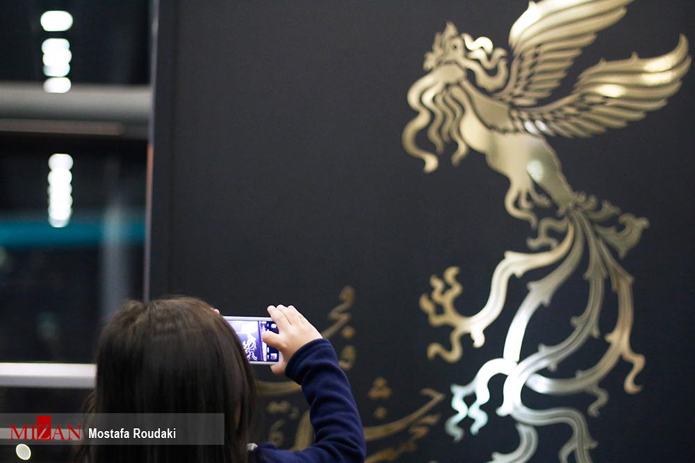 مروری بر مستندهای سی و هفتمین جشنواره فیلم فجر/ از قصه پیرزنی در کوه‌های البرز تا ماجرای بهارستان