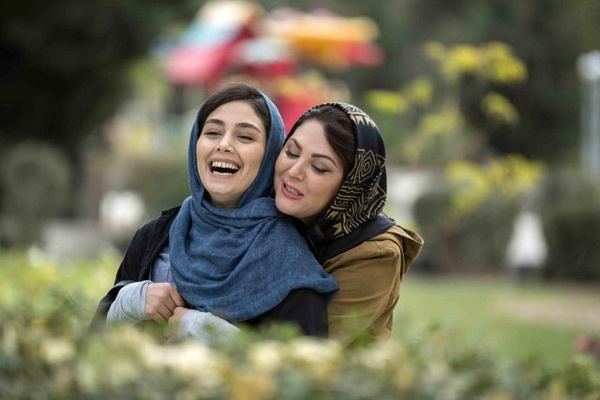دو نماینده مجلس به تماشای «تیغ و ترمه» کیومرث پوراحمد نشستند
