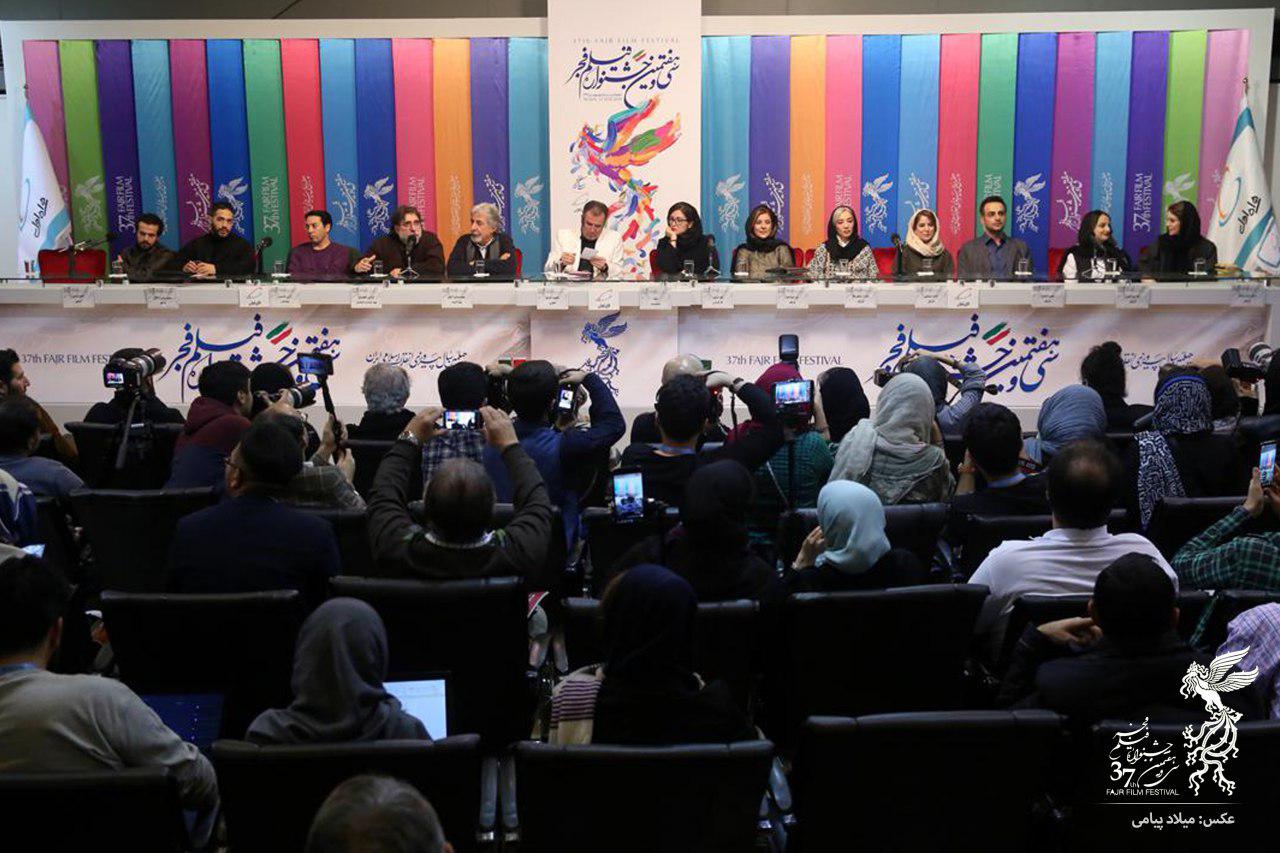 پاسخ جبلی به نقدها درباره شعاری بودن بازی‌ها در جمشیدیه /سارا بهرامی: برای سیمرغ نقش بازی نکرده‌ام