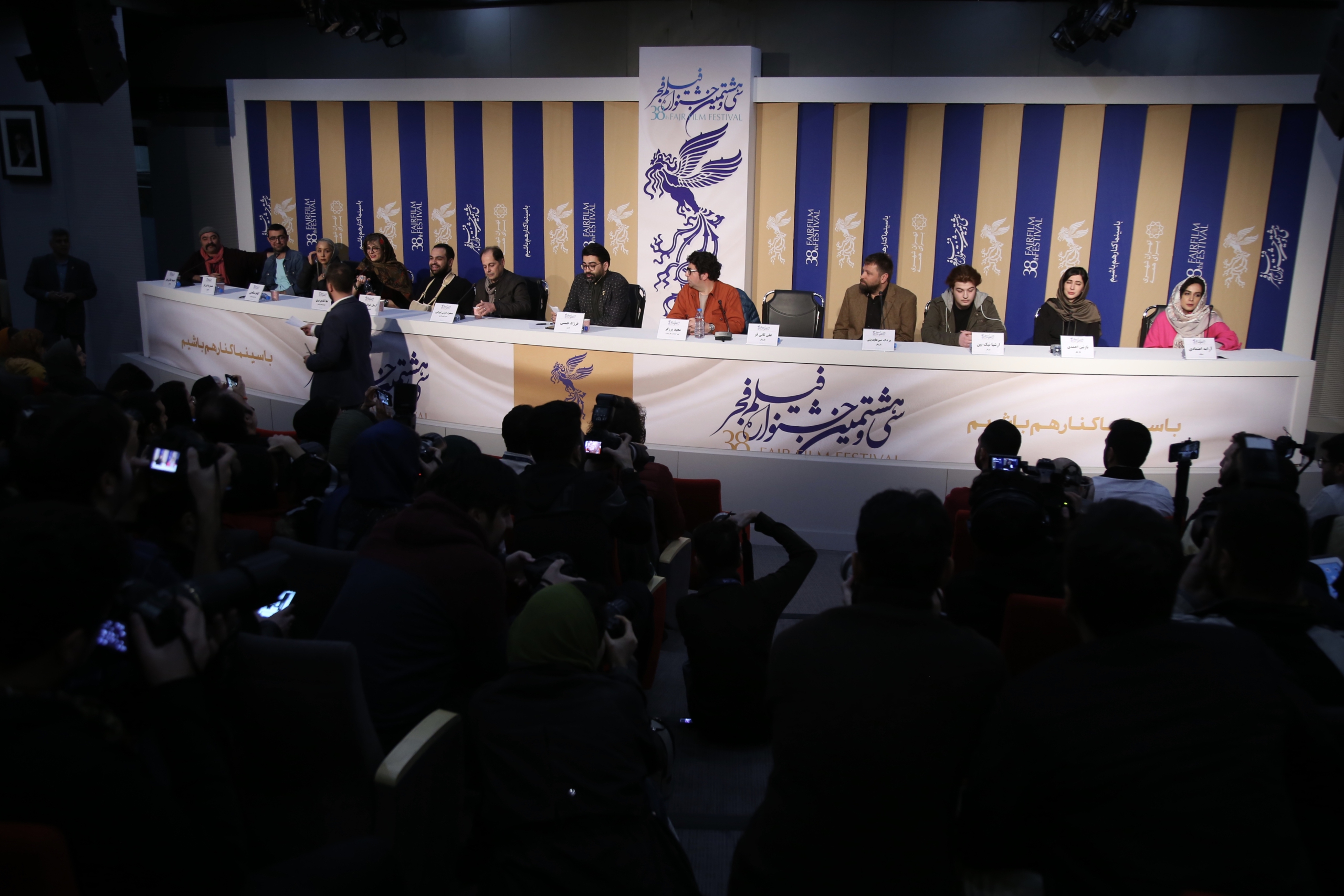 گزارش نشست خبری «ابر بارانش گرفته» در پردیس ملت