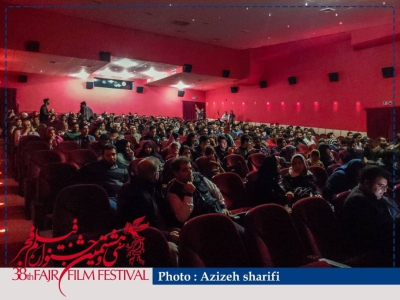 «شنای پروانه» در یزد به سانس فوق‌العاده رسید