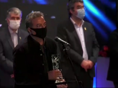 اهدای سیمرغ بلورین بهترین کارگردانی