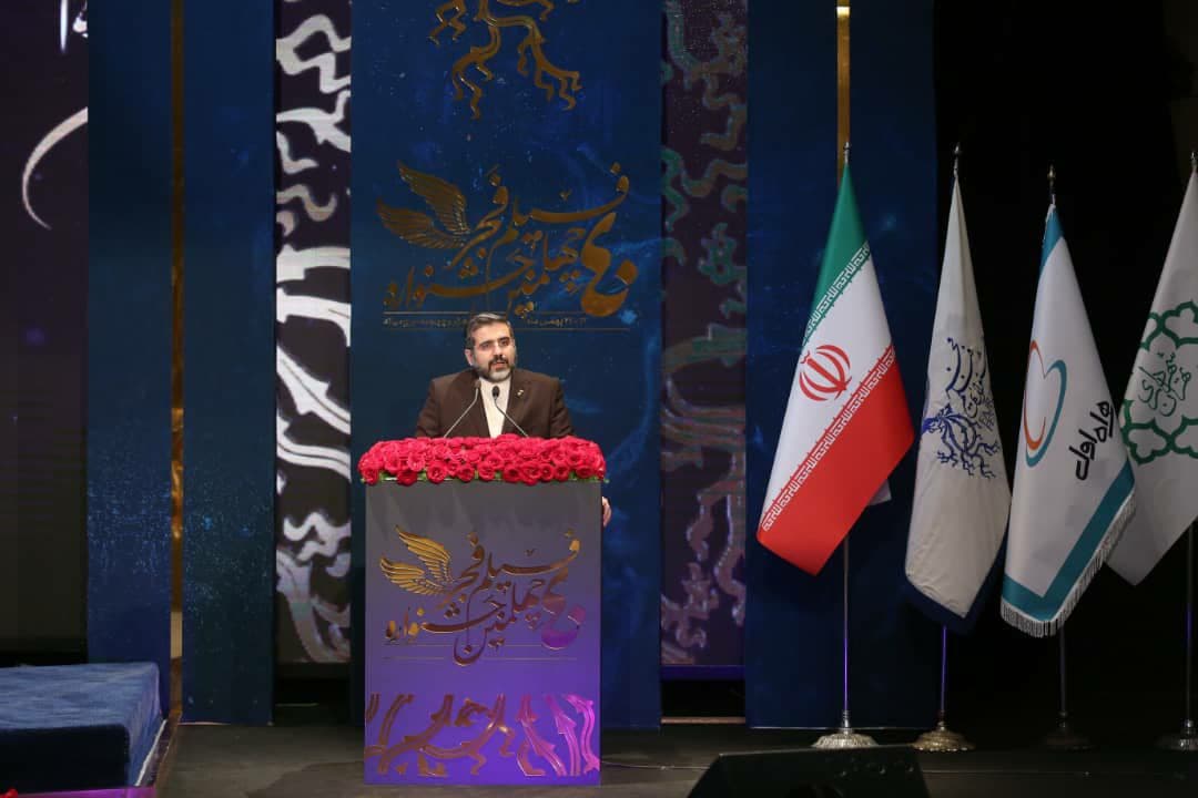 وزیر ارشاد: در آغاز گام دوم انقلاب اسلامی، هنر باید پیشتاز باشد