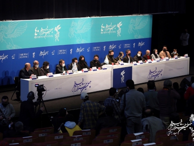 نشست رسانه‌ای ملاقات خصوصی