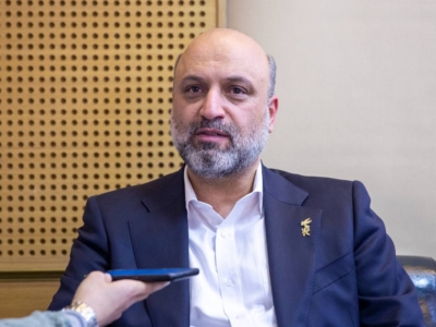 خوشحالم که جشنواره امسال پرشور برگزار می‌شود