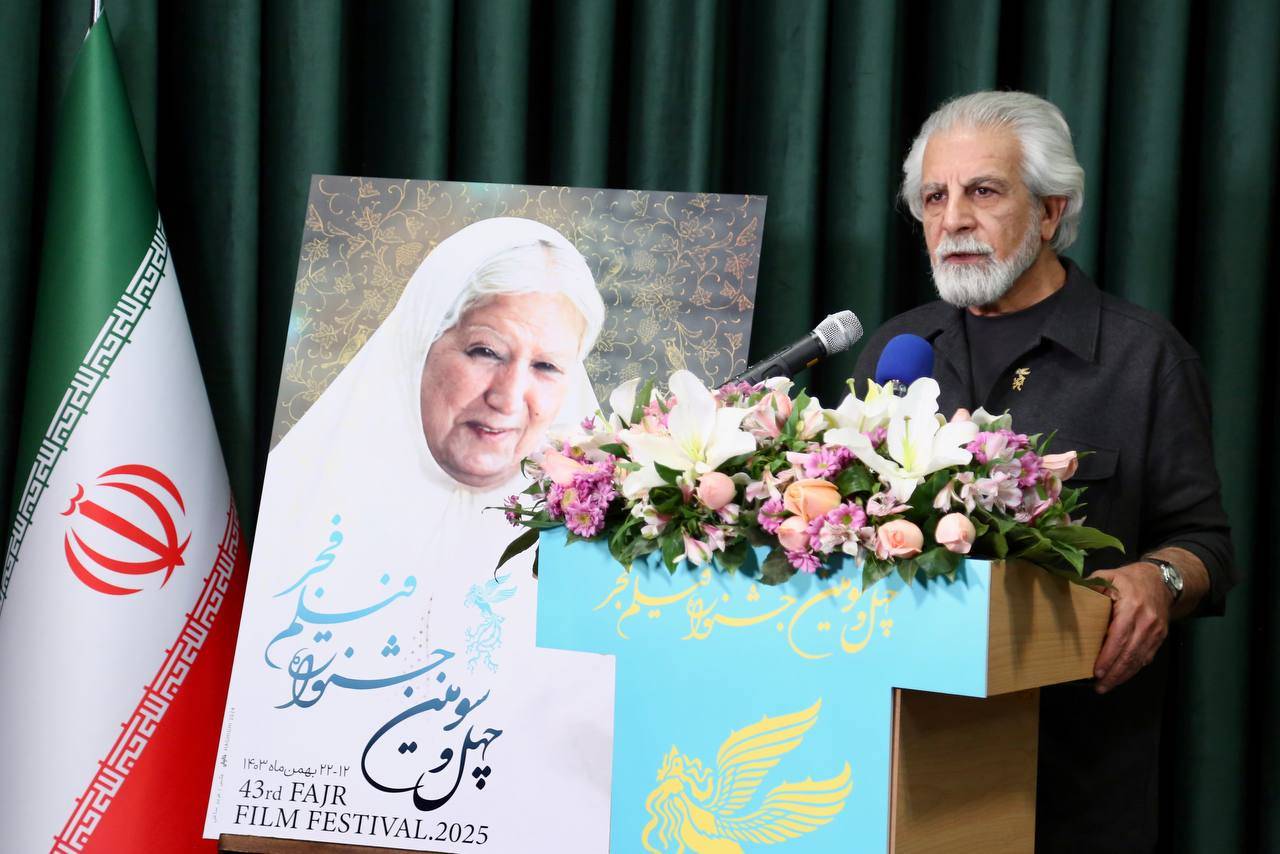 دبیر چهل و سومین جشنواره فیلم فجر اعلام کرد:           اسامی فیلم‌های بخش ویژه فیلم فجر هنوز نهایی نشده است